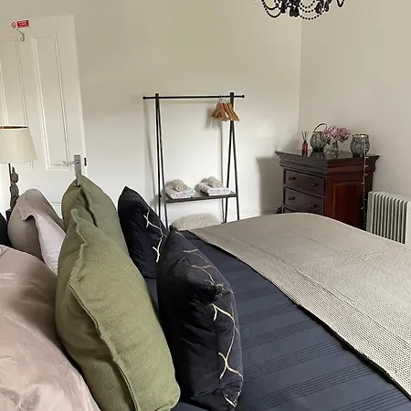 North Street Flat *