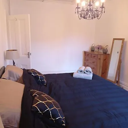 Apartment North Street Flat