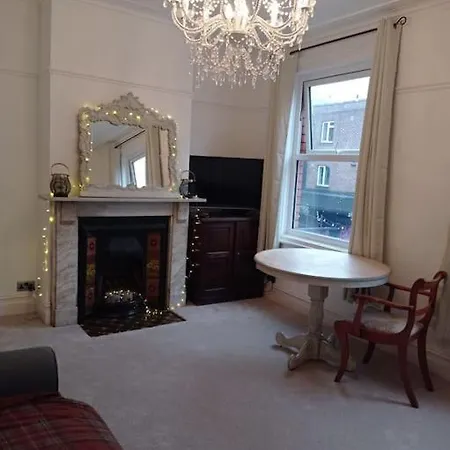 North Street Flat * Bristol